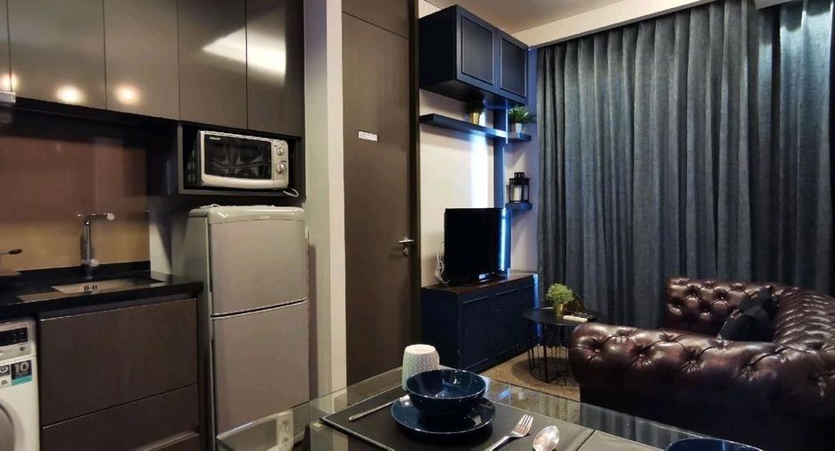Condo en alquiler de 1 habitaciones en Khlong Toei, Bangkok