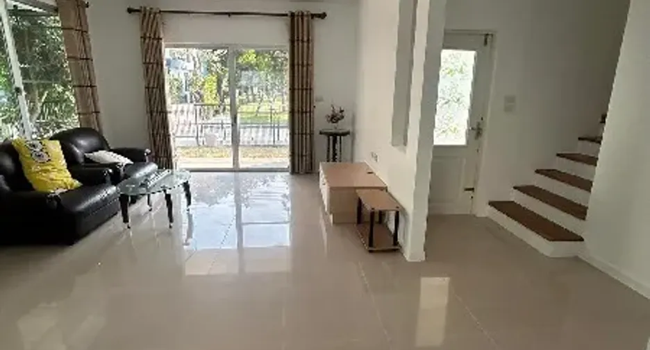 For rent 4 bedrooms house in Bang Phli, Samut Prakan