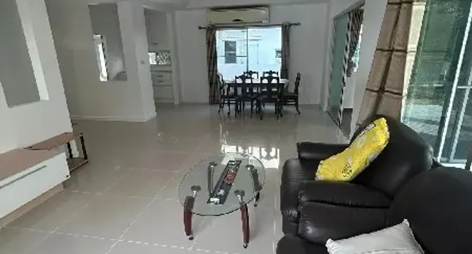 For rent 4 bedrooms house in Bang Phli, Samut Prakan