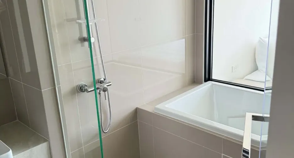 Condo en alquiler de 1 habitaciones en Bang Na, Bangkok