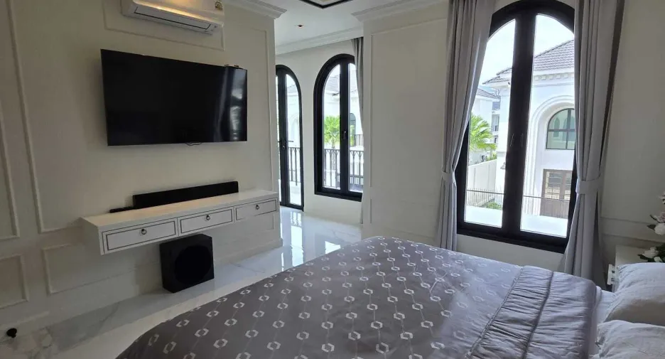 For sale 3 bedrooms villa in Thalang, Phuket