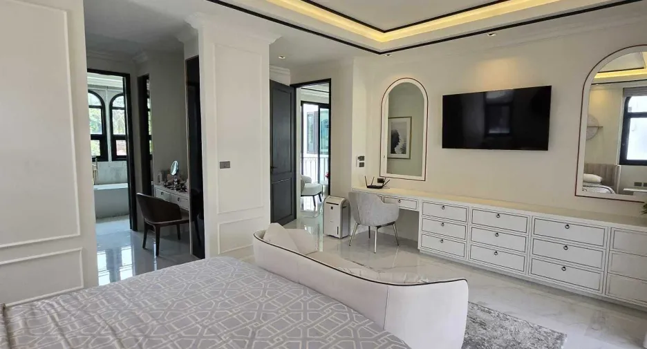 For sale 3 bedrooms villa in Thalang, Phuket