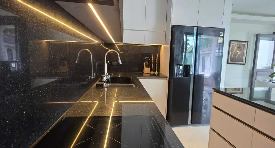 For sale 3 bedrooms villa in Thalang, Phuket