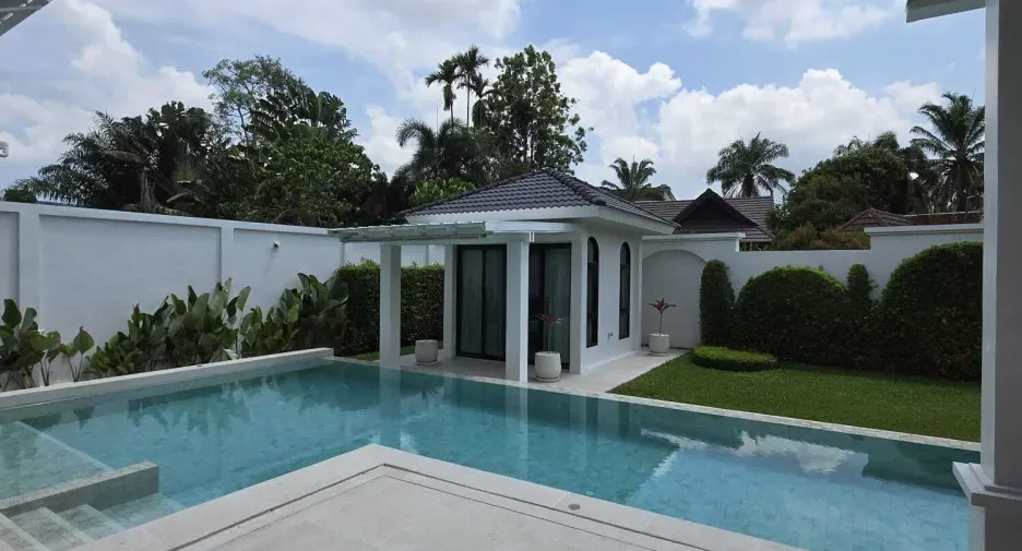 For sale 3 bedrooms villa in Thalang, Phuket