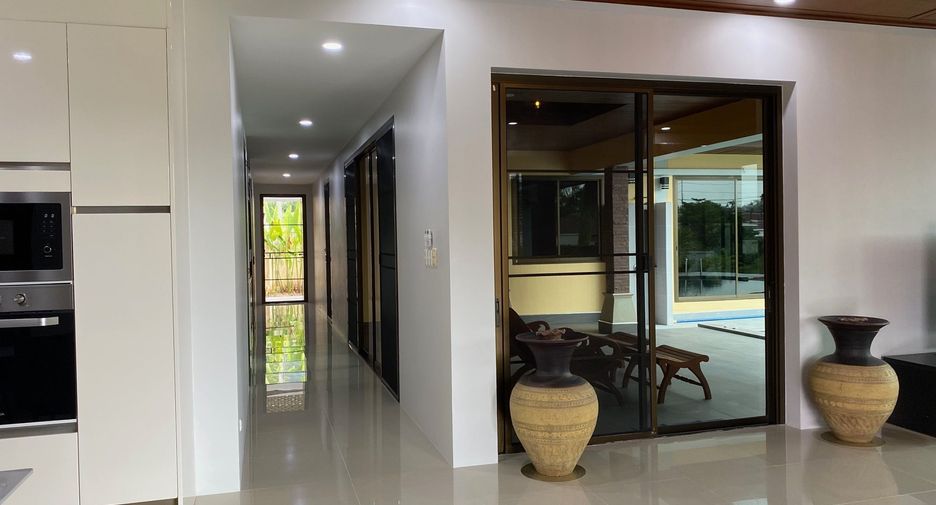 For rent 3 bedrooms villa in Takua Pa, Phang Nga