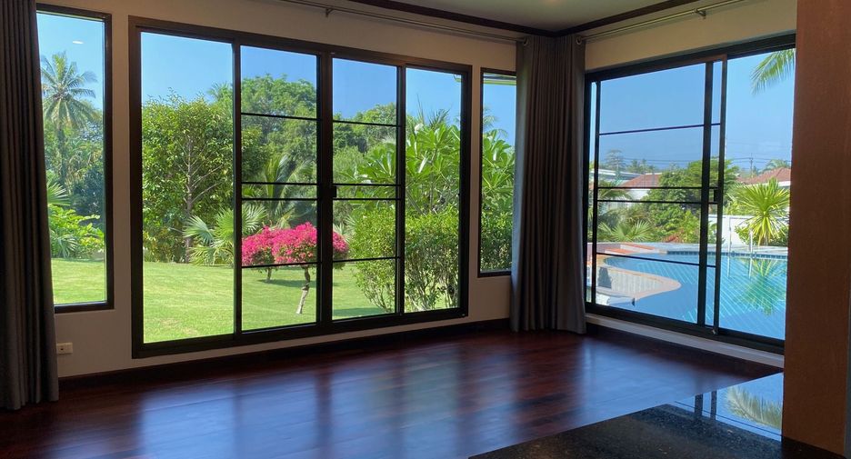 For rent 3 bedrooms villa in Takua Pa, Phang Nga
