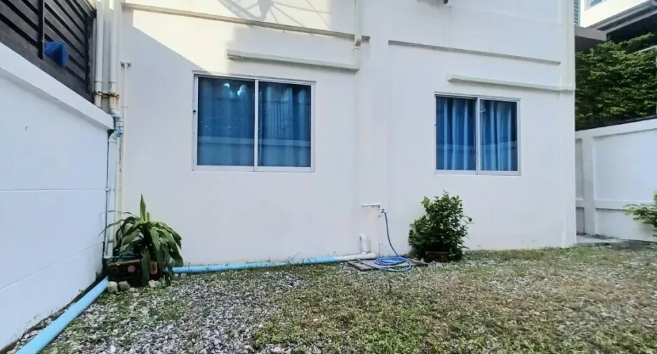 For sale 4 bedrooms house in East Pattaya, Pattaya