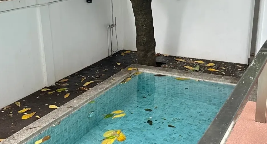 For sale 3 bedrooms condo in Yan Nawa, Bangkok