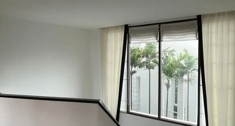 For sale 3 bedrooms condo in Yan Nawa, Bangkok