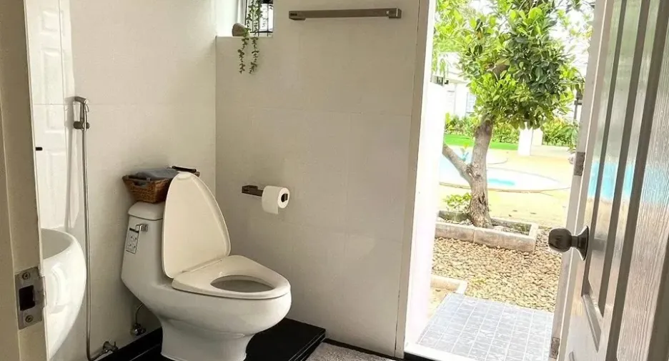 For rent 4 bedrooms house in Mueang Khon Kaen, Khon Kaen