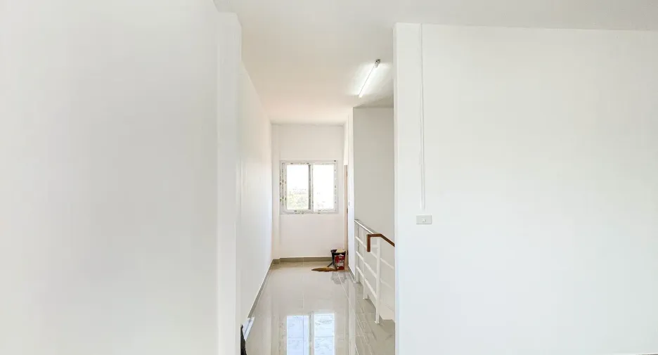 For sale 2 ベッドルーム retail Space in Sam Phran, Nakhon Pathom