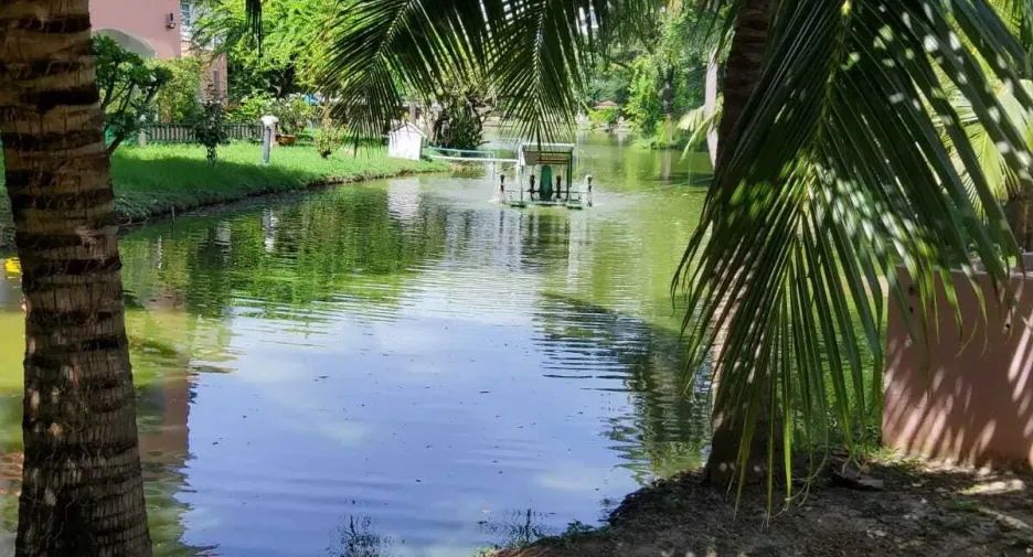 For sale 3 bedrooms condo in Mueang Pathum Thani, Pathum Thani