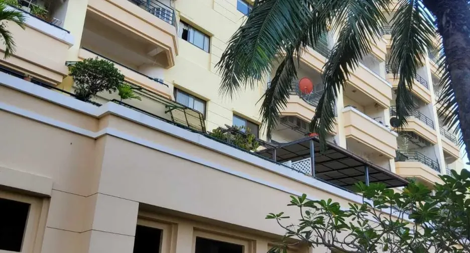 For sale 3 bedrooms condo in Mueang Pathum Thani, Pathum Thani