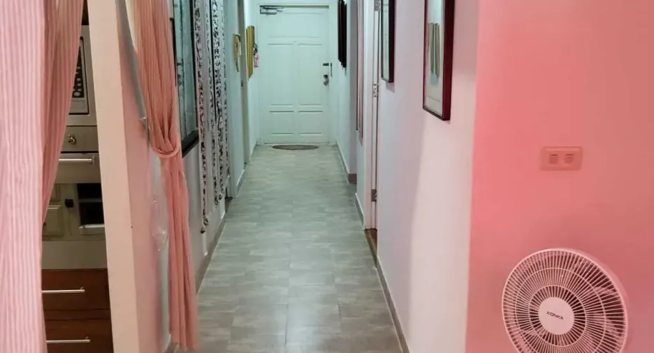For sale 3 bedrooms condo in Mueang Pathum Thani, Pathum Thani