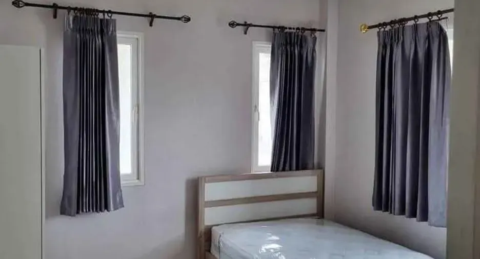 For rent 4 bedrooms house in Pak Kret, Nonthaburi