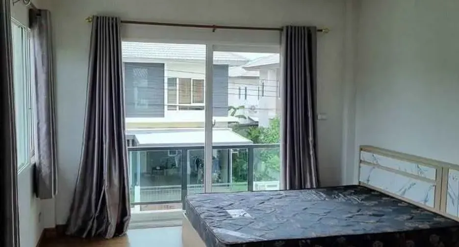 For rent 4 bedrooms house in Pak Kret, Nonthaburi