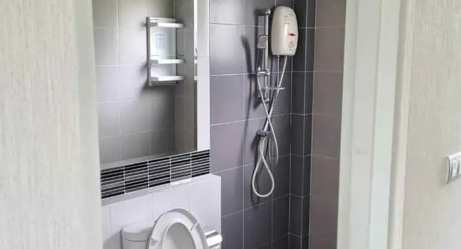 For rent 4 bedrooms house in Pak Kret, Nonthaburi