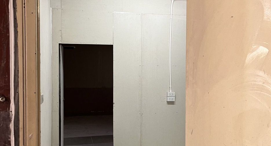 出租 公寓 独立屋 在 Khlong Luang, Pathum Thani