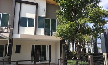 Reihenhaus zur Miete mit 3 Zimmer in Mueang Nakhon Pathom, Nakhon Pathom