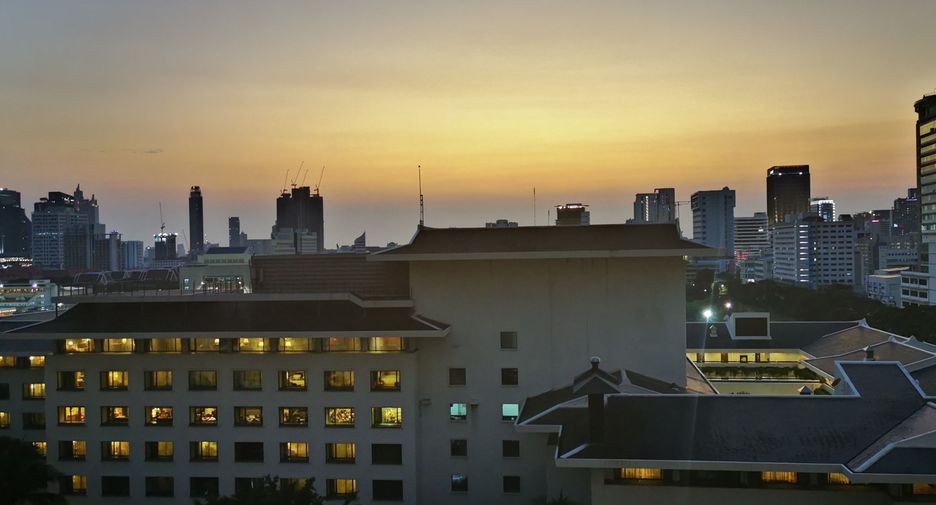 For rent 1 bed condo in Pathum Wan, Bangkok