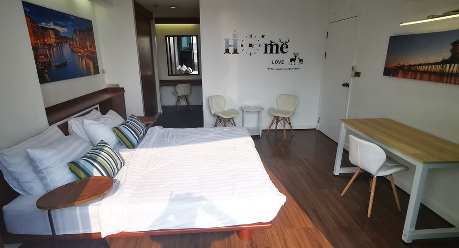For rent 1 bed condo in Pathum Wan, Bangkok