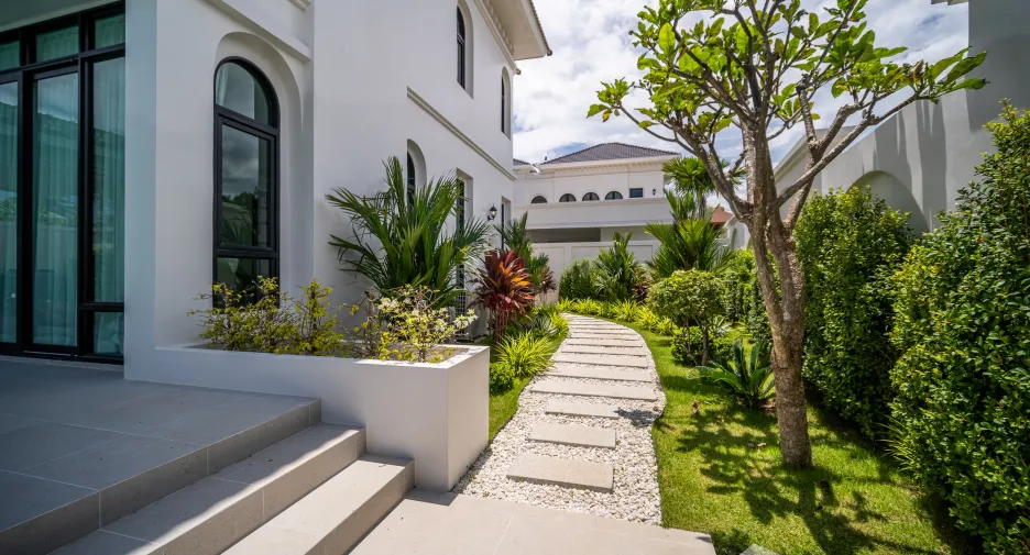 For sale 3 bedrooms villa in Thalang, Phuket