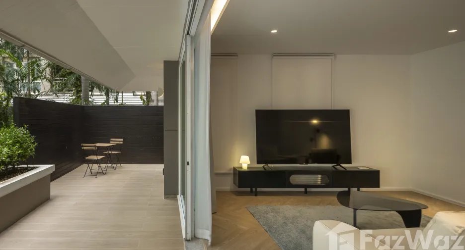 For rent 3 bedrooms condo in Sathon, Bangkok