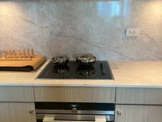 For rent 3 bedrooms condo in Pathum Wan, Bangkok