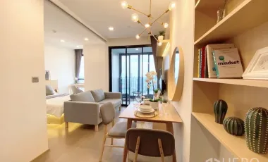 Wohnung zur Miete mit 1 Zimmer in Bang Rak, Bangkok