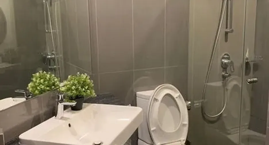 Condo en alquiler de 2 habitaciones en Bang Rak, Bangkok