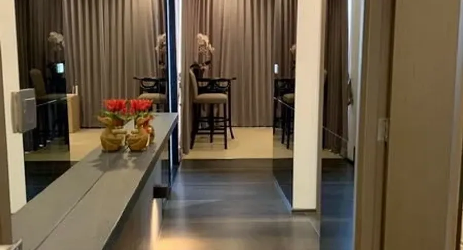 Condo en alquiler de 2 habitaciones en Bang Rak, Bangkok