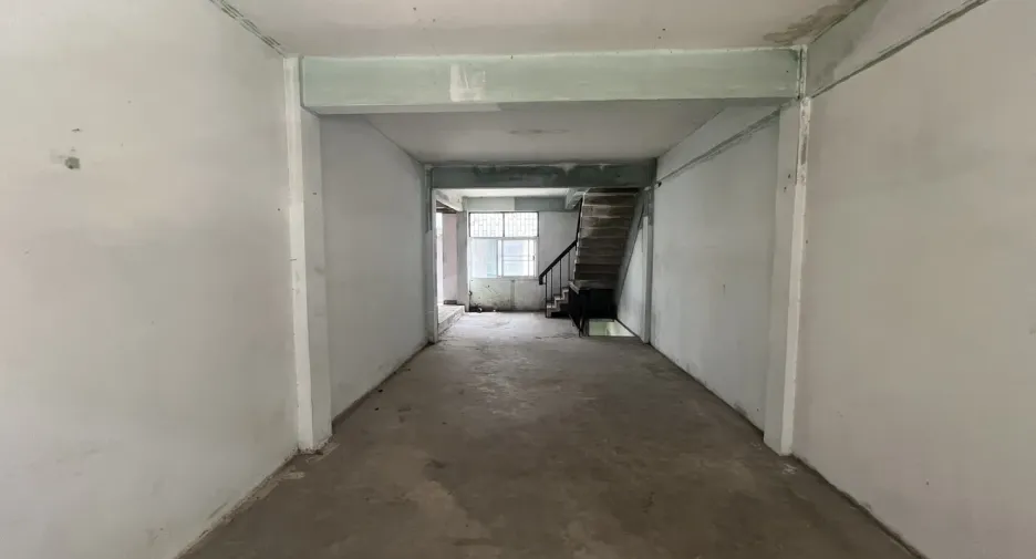 For rent retail Space in Bang Rak, Bangkok