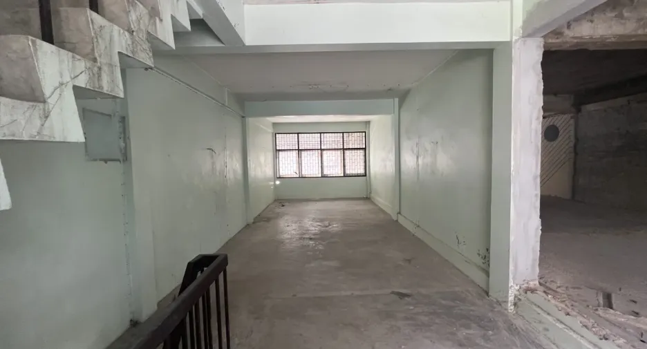 For rent retail Space in Bang Rak, Bangkok