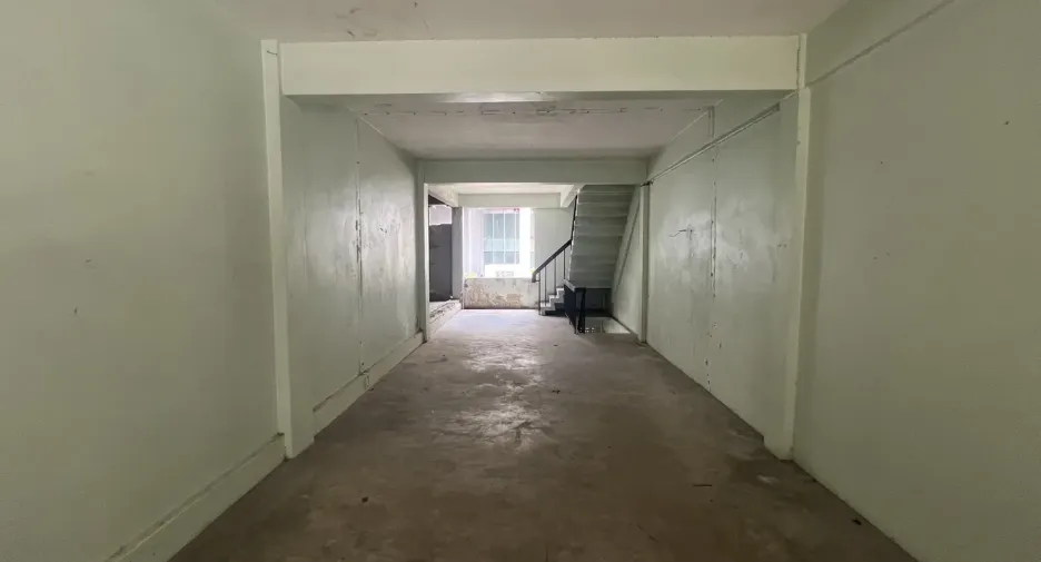 For rent retail Space in Bang Rak, Bangkok