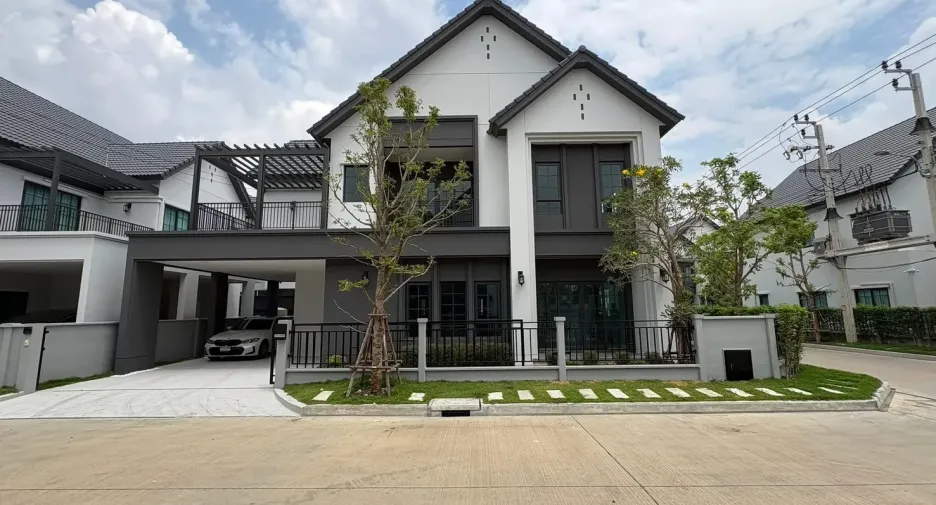 For rent 4 bedrooms house in Bang Phli, Samut Prakan
