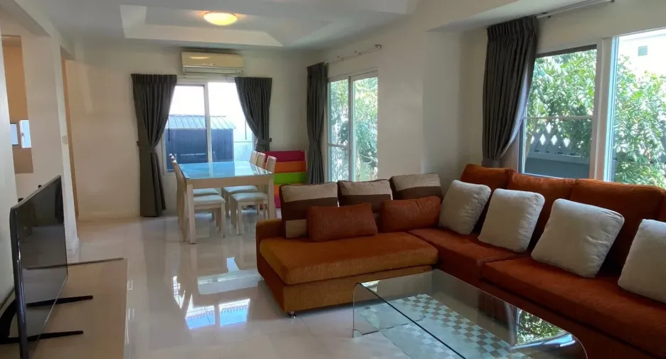 For rent 3 bedrooms house in Prawet, Bangkok