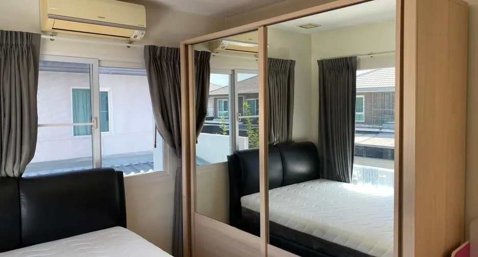 For rent 3 bedrooms house in Prawet, Bangkok