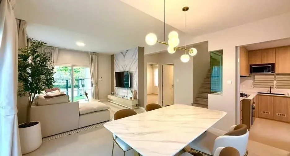 For rent 4 bedrooms house in Bang Phli, Samut Prakan