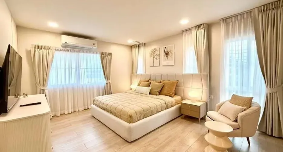 For rent 4 bedrooms house in Bang Phli, Samut Prakan