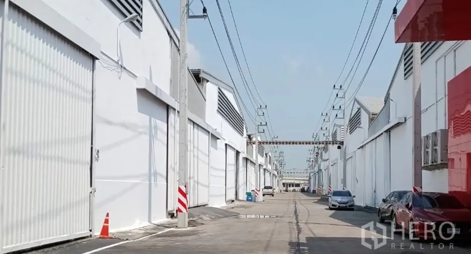 For rent warehouse in Pak Kret, Nonthaburi