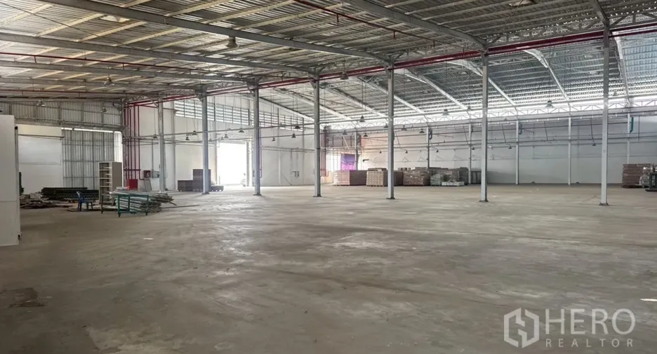 For rent warehouse in Pak Kret, Nonthaburi