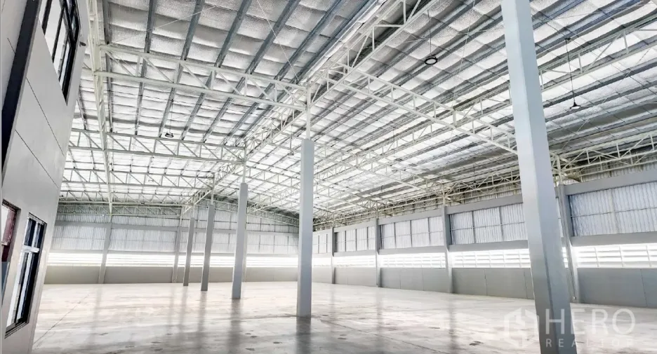 For rent warehouse in Mueang Chon Buri, Chonburi