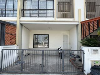 ขาย 3 ห้องนอน ทาวน์เฮ้าส์ ใน บางเสาธง, สมุทรปราการ
