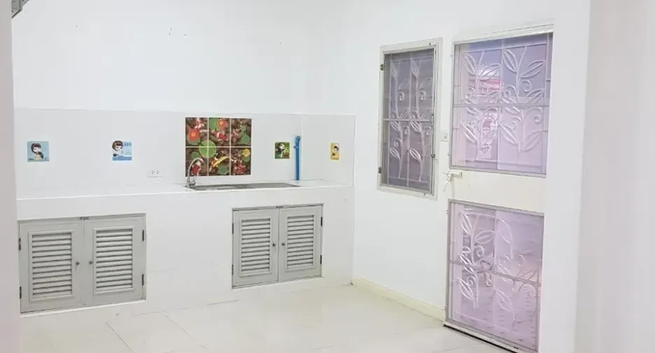 For sale 4 bedrooms townhouse in Bueng Kum, Bangkok