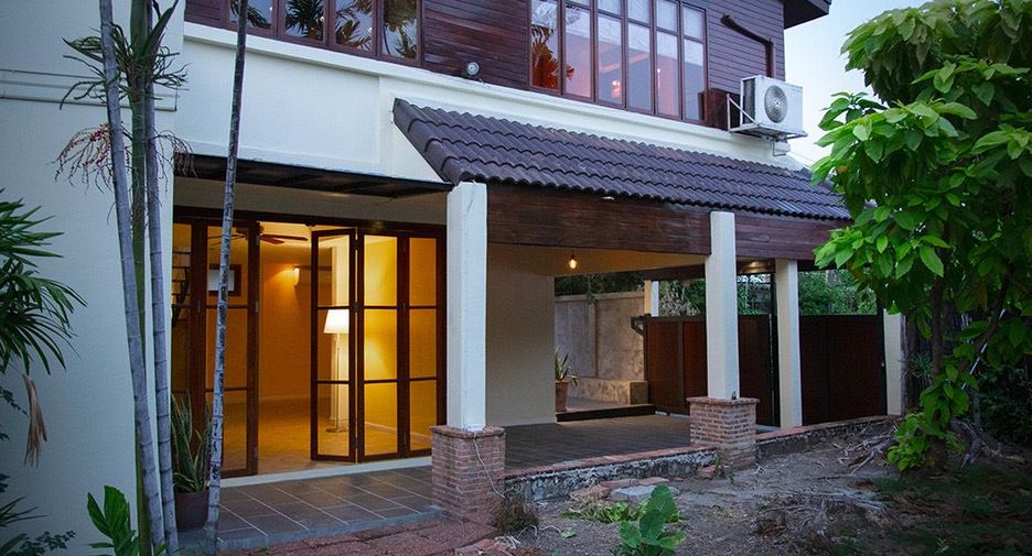 For sale 3 bedrooms house in Din Daeng, Bangkok