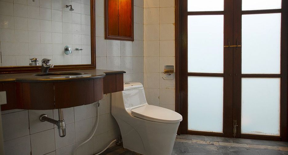 For sale 3 bedrooms house in Din Daeng, Bangkok