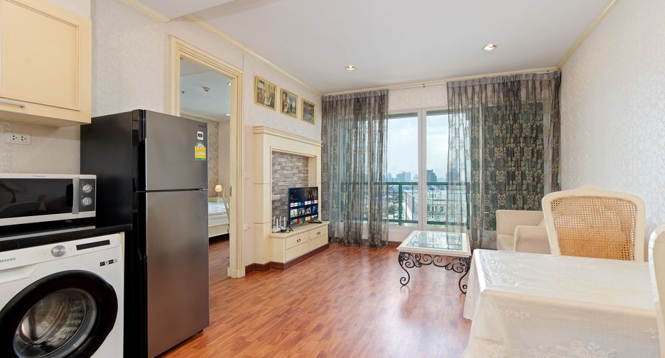 Wohnung zur Miete mit 1 Zimmer in Pathum Wan, Bangkok