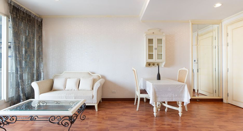 Wohnung zur Miete mit 1 Zimmer in Pathum Wan, Bangkok