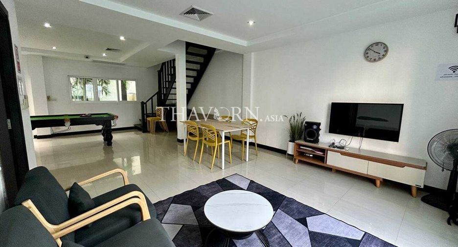 For sale 3 bedrooms house in Pratumnak, Pattaya
