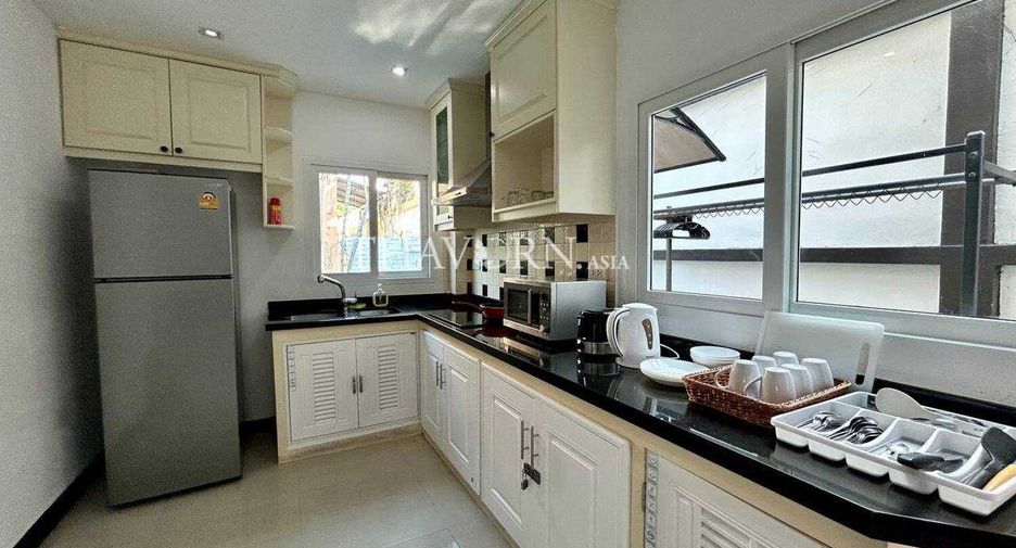For sale 3 bedrooms house in Pratumnak, Pattaya